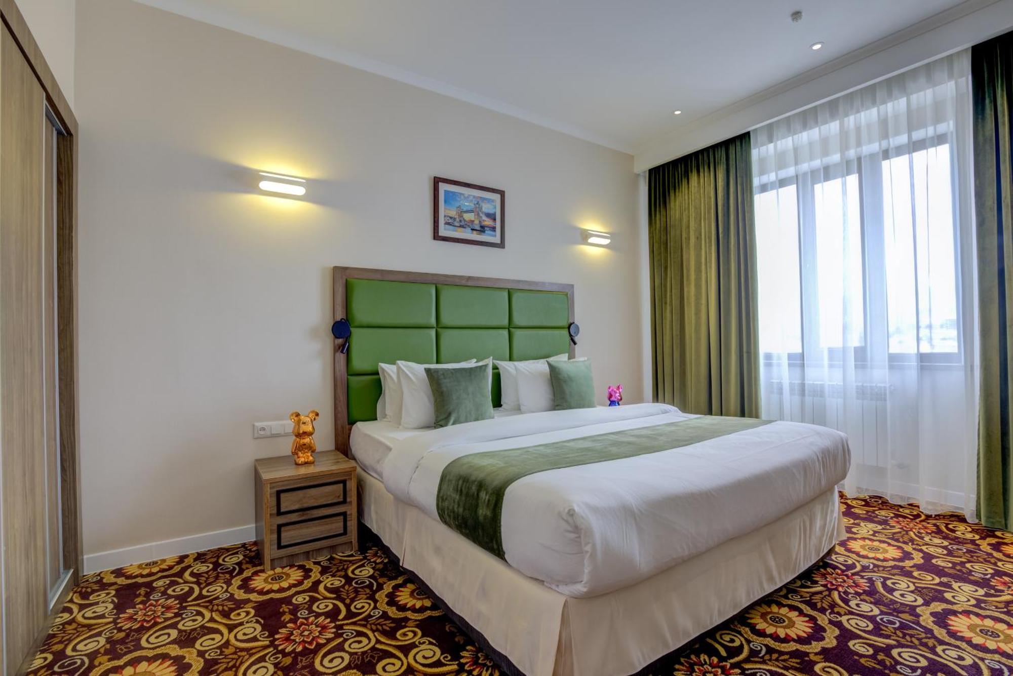 Garden Hotel & Spa Bishkek Esterno foto